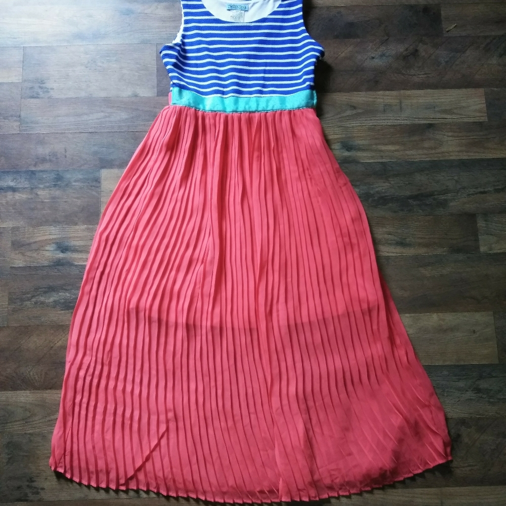 Tween Diva Pink & Blue Dress Girl's Size: 12